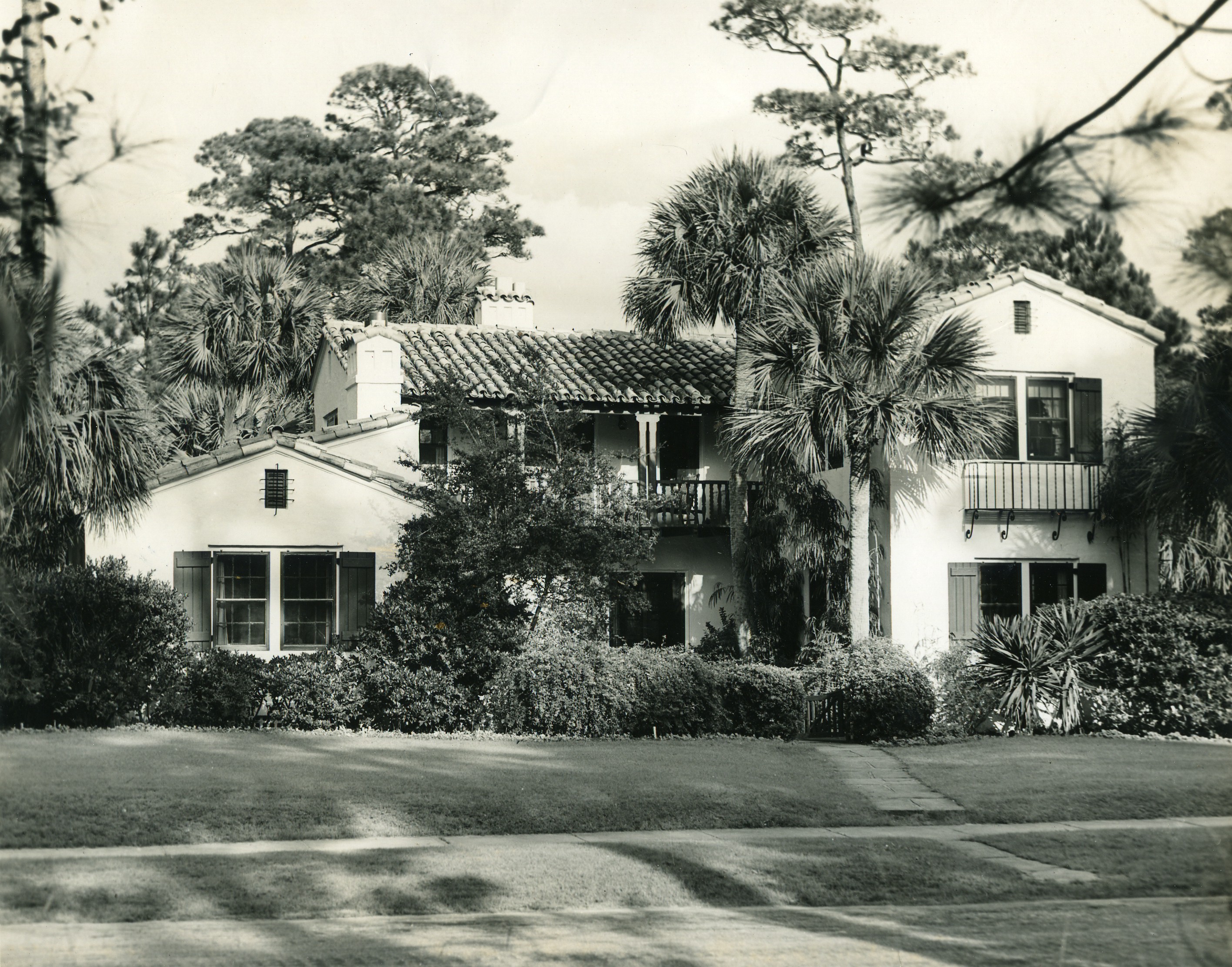 04-2  Mrs E C Bruce home on Sea Island.jpg